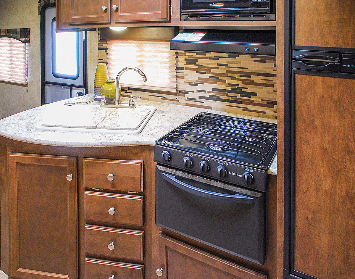 2016 SportTrek ST302VTH Travel Trailer Toy Hauler Venture RV