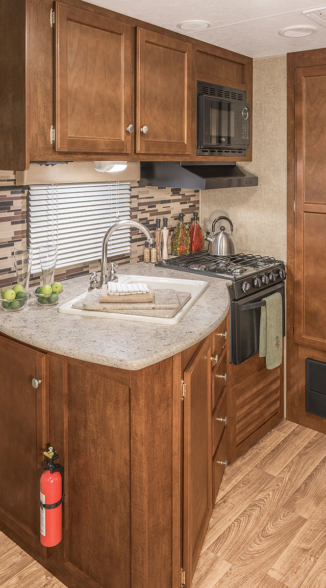 2016 SportTrek ST323VFL Travel Trailer | Venture RV