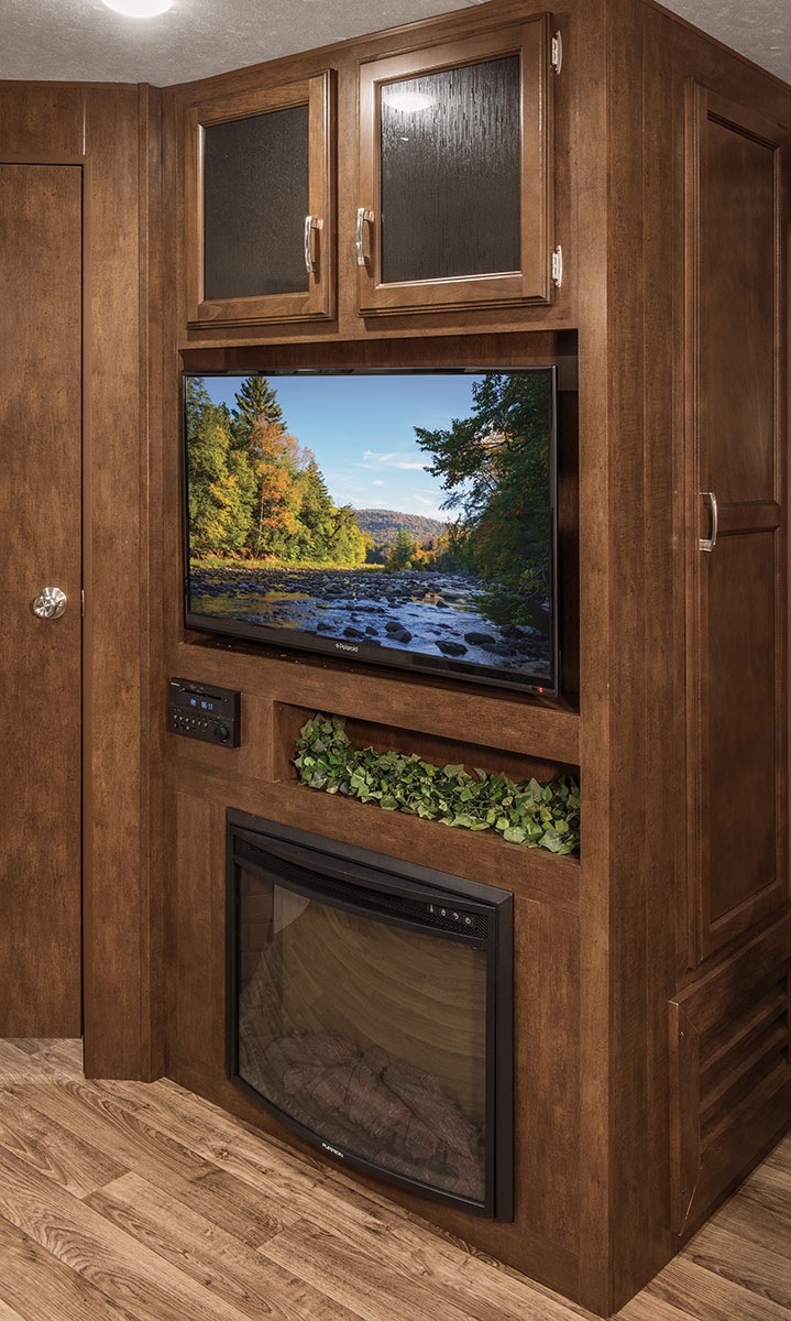 2017 SportTrek ST327VIK Travel Trailer Venture RV