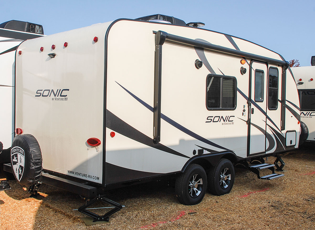 sonic 19 ft travel trailer