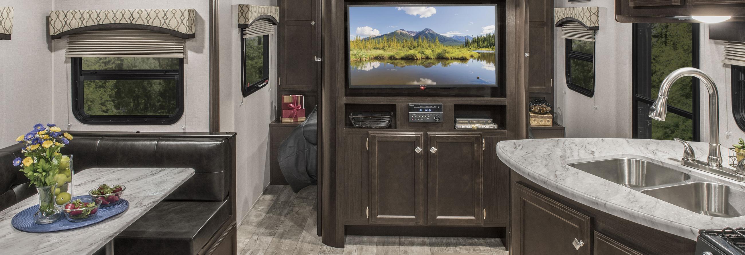 2018 SportTrek Travel Trailers & Toy Haulers Venture RV