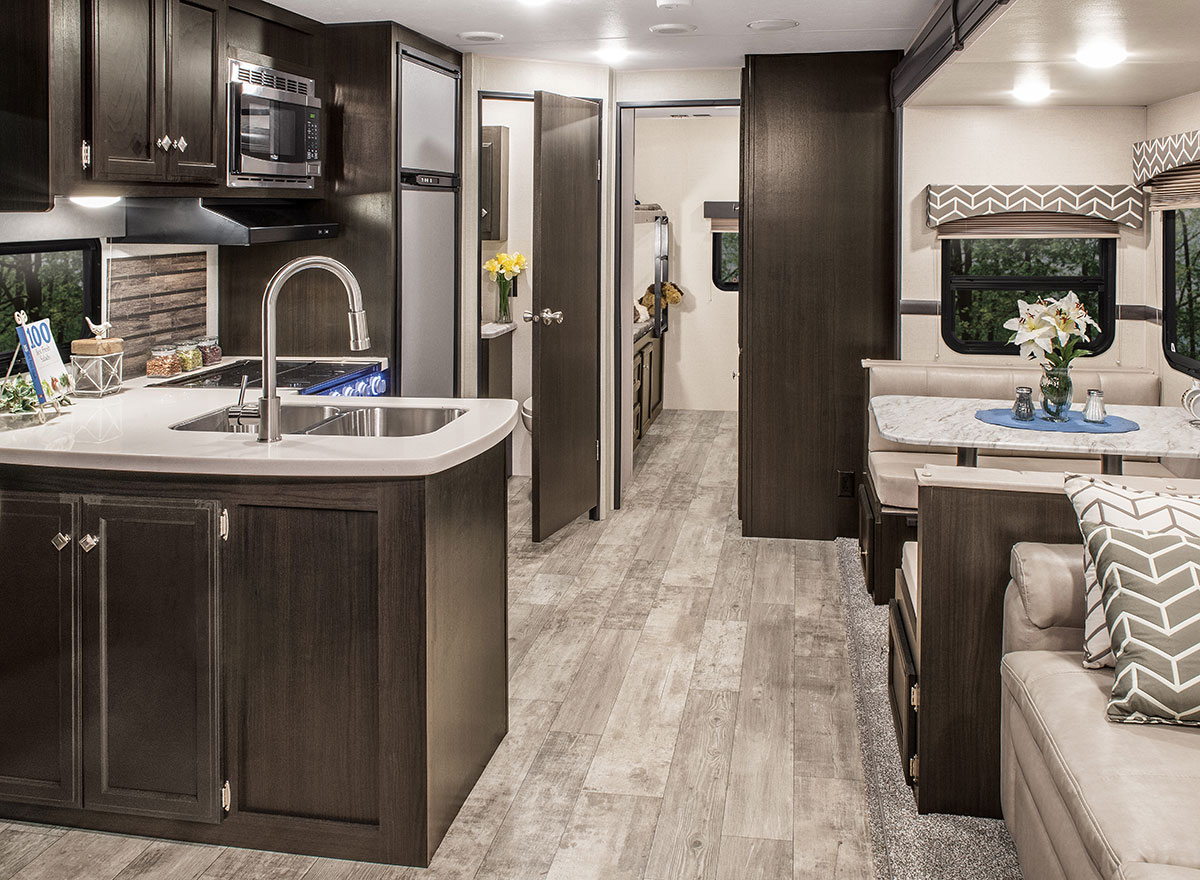 2019 SportTrek Touring STT343VBH Travel Trailer | Venture RV