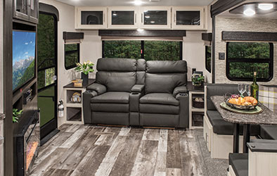 Stratus SR261VRL Travel Trailer Living Room