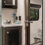 2019 Venture RV Stratus SR261VRK Travel Trailer Bathroom