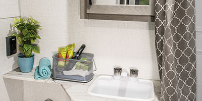 2020 Venture RV Sonic Lite SL150VRK Travel Trailer Bathroom