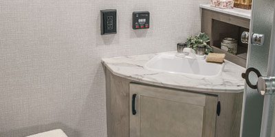 2020 Venture RV Sonic SN220VRB Travel Trailer Bathroom