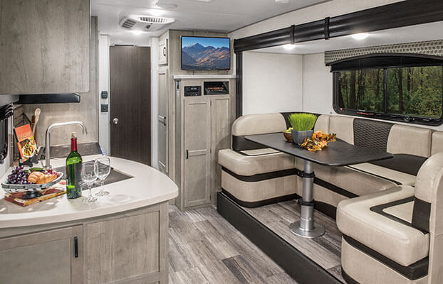 2020 Venture RV Sonic X SN220VRBX Travel Trailer Dinette