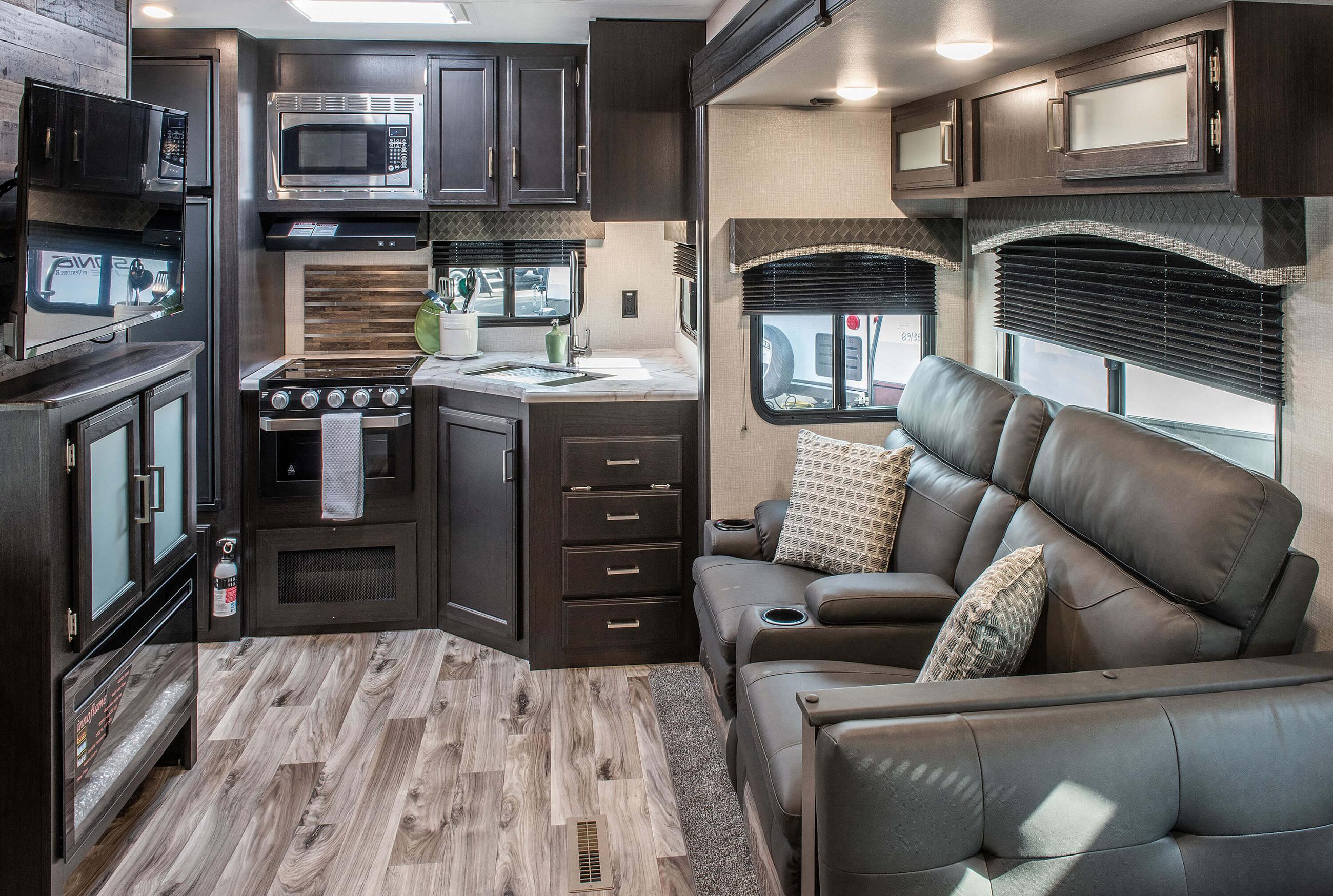 2020 SportTrek ST251VRK Travel Trailer | Venture RV