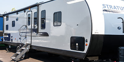 2020 Venture RV Stratus SR321VQB Travel Trailer Exterior Front 3-4 Door Side shown in Aztec Grey