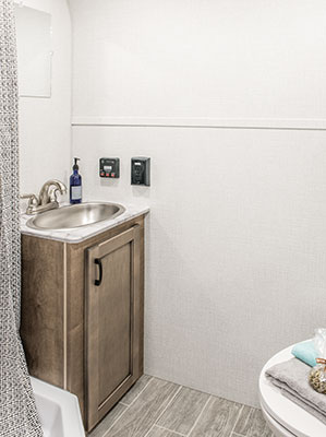 2021 Venture RV Sonic Lite SL169VUD Travel Trailer Bathroom