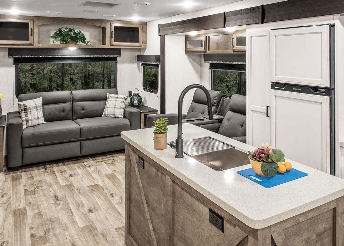 2022 Venture RV SportTrek Touring Edition STT343VIK Travel Trailer Living Room