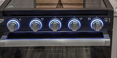 2023 Venture RV SportTrek ST291VRK Travel Trailer Stove Controls