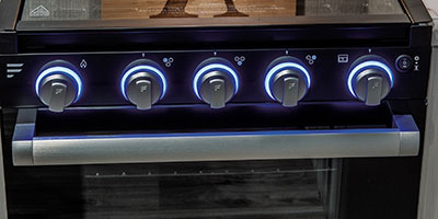 2023 Venture RV SportTrek ST333VIK Travel Trailer Stove Controls