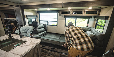 2023 Venture RV SportTrek ST333VIK Travel Trailer Interior