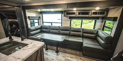 2023 Venture RV SportTrek ST333VIK Travel Trailer Interior