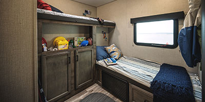 2023 Venture RV SportTrek ST333VIK Travel Trailer Interior