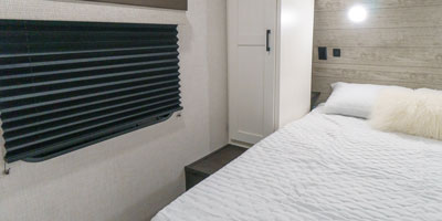 2025 Venture RV Sienna SA231VRK Travel Trailer Bedroom Max Size Closets
