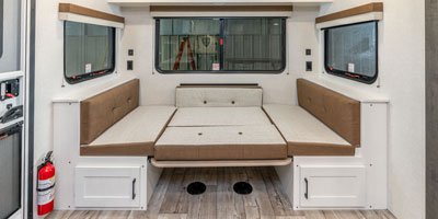 2026 Venture RV Sienna SA241VRD Travel Trailer 4-Way Positions U-Dinette 5
