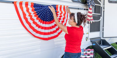 2026 Venture RV Sienna SA251VRB Travel Trailer Exterior Lifestyle 15