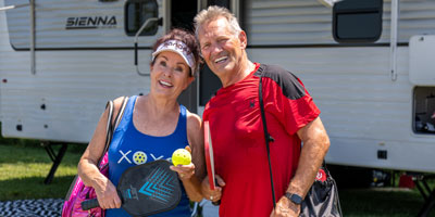 2026 Venture RV Sienna SA251VRB Travel Trailer Exterior Lifestyle 25