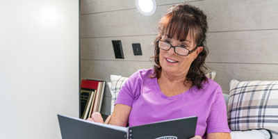 2026 Venture RV Sienna SA251VRB Travel Trailer Interior Lifestyle 10