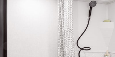 2026 Venture RV SportTrek Stinger STS222VUD Travel Trailer Bathroom Shower