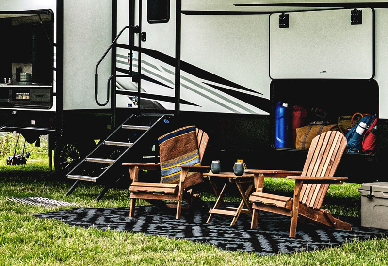 2026 Venture RV SportTrek Touring Edition STTF353VRK Fifth Wheel Exterior Composite Step
