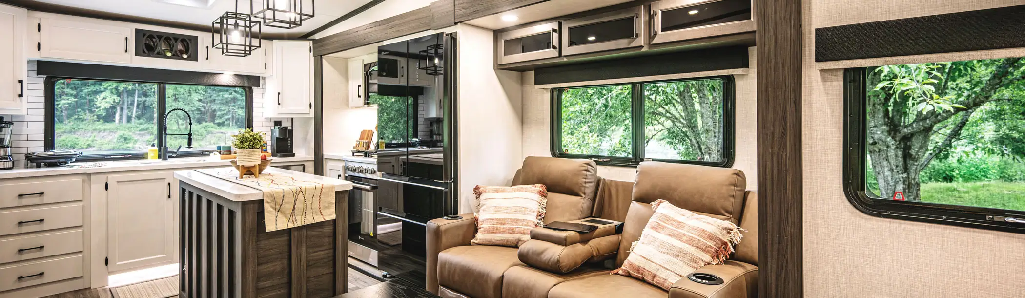 2026 Venture RV SportTrek Touring Edition Luxury Fifth Wheel Kitchen