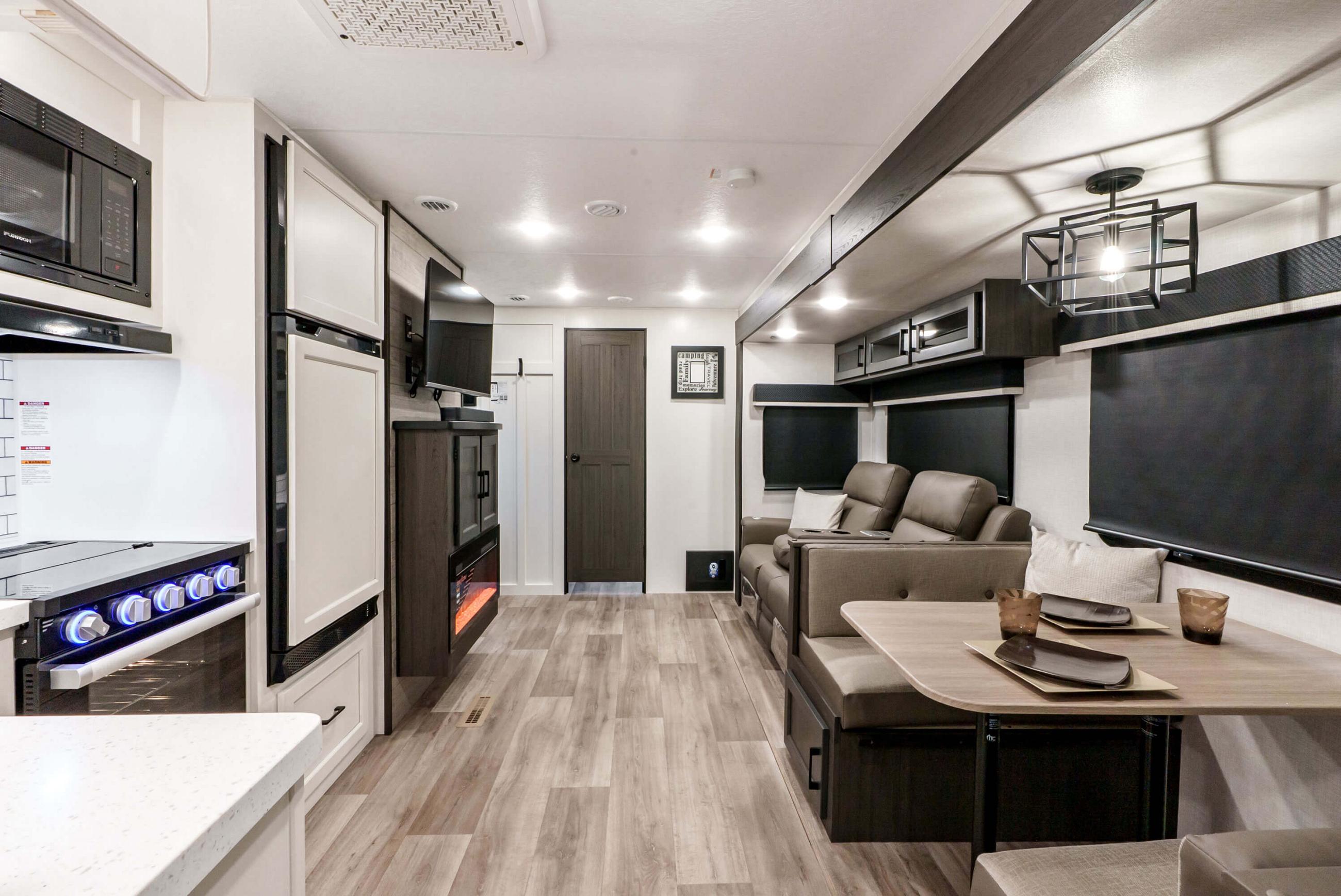Trek Rvs SportTrek Touring STT292VRB Travel Trailer | Venture RV