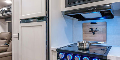 2025 Venture RV SportTrek Touring Edition STT343VIK Travel Trailer Kitchen Stove