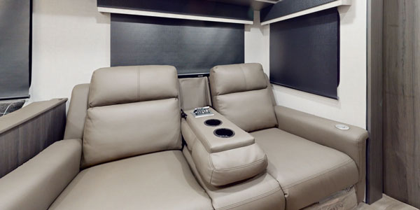 2025 Venture RV SportTrek Touring Edition STT272VRK Travel Trailer Interior 360