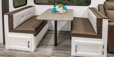 2026 Venture RV SportTrek Touring Edition STT272VRK Travel Trailer Dinette 4
