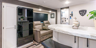 2025 Venture RV Stratus SR241VRK Travel Trailer Living Room