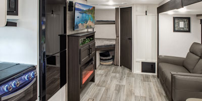 2025 Venture RV Stratus SR281VBH Travel Trailer Kitchen and Living Room