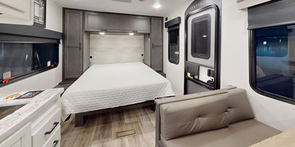 2025 Venture RV Stratus SR200VRB Travel Trailer Interior 360