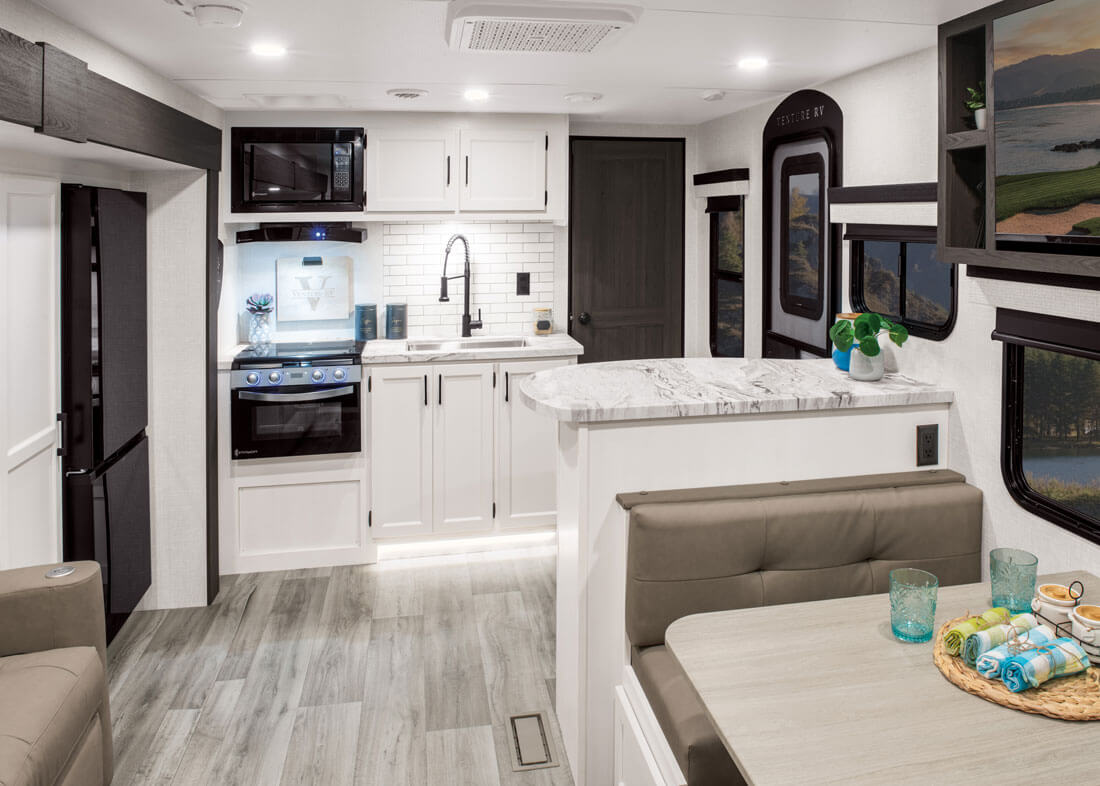 2026 Venture RV Stratus SR302VBH Ultra Lite Travel Trailer Kitchen