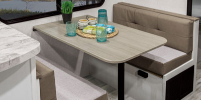 2026 Venture RV Stratus SR302VBH Travel Trailer Dinette 3